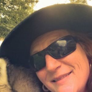 Meet your Posher, Pamela